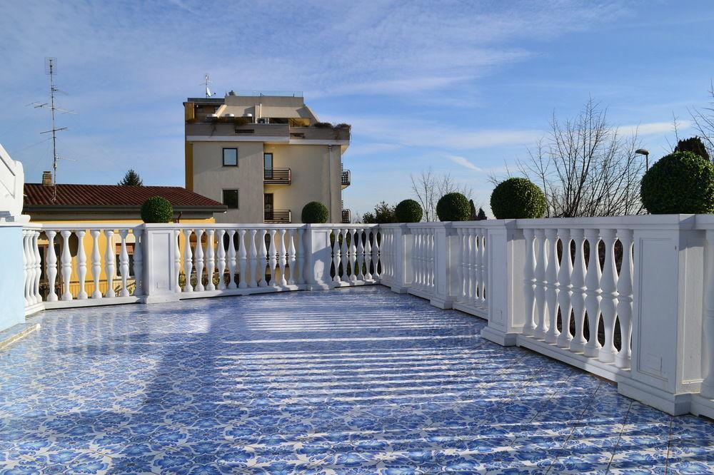 Della Mimosa Hotel 3*